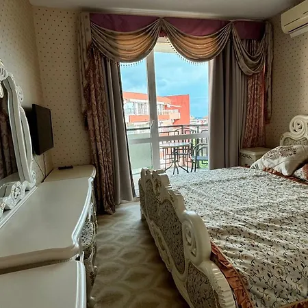 отдых со вкусом в стиле барокко 301 Apartment